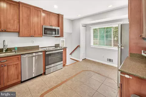 Kitchen - 19808 Westerly Ave, Poolesville, MD 20837 photo 2 of 5