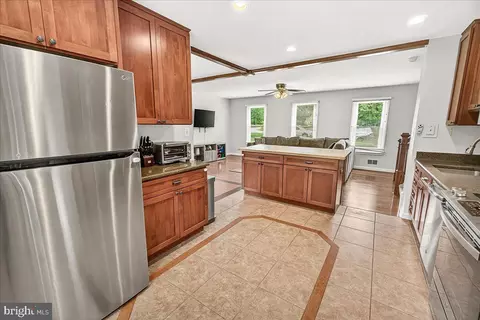 Kitchen - 19808 Westerly Ave, Poolesville, MD 20837 photo 1 of 5