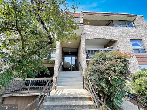 413 Christopher Ave #23, Gaithersburg, MD 20879