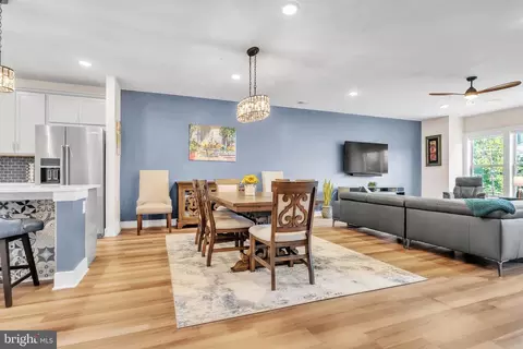 Dining - 9524 Fields Rd, Gaithersburg, MD 20878 photo 2 of 2