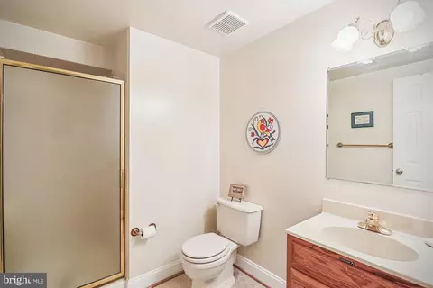 Bath - 1856 Middlebridge Dr, Silver Spring, MD 20906 photo 7 of 7