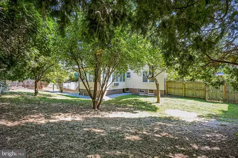 Exterior - 1856 Middlebridge Dr, Silver Spring, MD 20906 photo 13 of 18