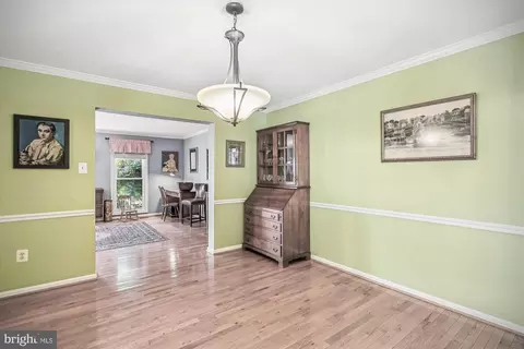 Dining - 1856 Middlebridge Dr, Silver Spring, MD 20906 photo 2 of 5