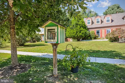 Exterior - 1856 Middlebridge Dr, Silver Spring, MD 20906 photo 4 of 18