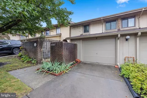 19587 Brassie Pl #8-D, Montgomery Village, MD 20886