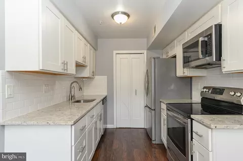 Kitchen - 2517 Mcveary Ct #9BF, Silver Spring, MD 20906 photo 3 of 4