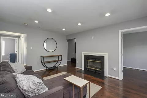 Living - 2517 Mcveary Ct #9BF, Silver Spring, MD 20906 photo 2 of 3