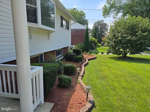 Exterior - 3818 Wendy Ln, Silver Spring, MD 20906 photo 3 of 7