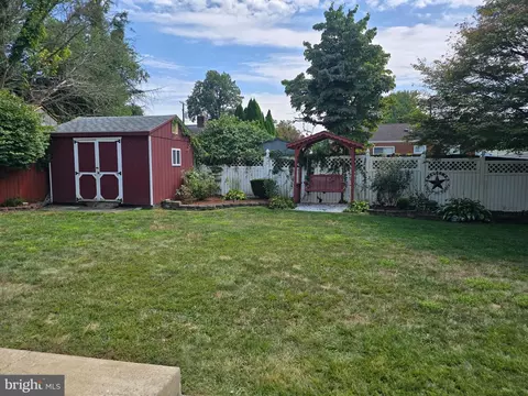 Exterior - 3818 Wendy Ln, Silver Spring, MD 20906 photo 4 of 7