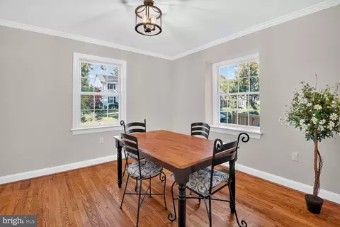 Dining - 302 Penwood Rd, Silver Spring, MD 20901 photo 2 of 2