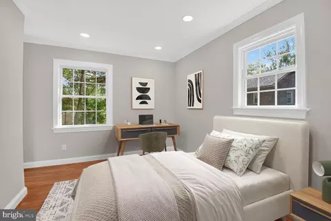 Bedroom - 302 Penwood Rd, Silver Spring, MD 20901 photo 2 of 4