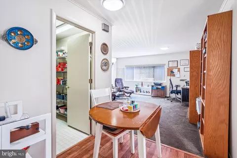 3613 Edelmar Ter #131-B, Silver Spring, MD 20906 photo 9