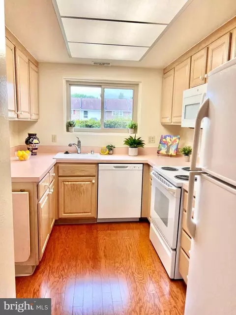 Kitchen - 3458 Chiswick Ct #42-E, Silver Spring, MD 20906 photo 1 of 4