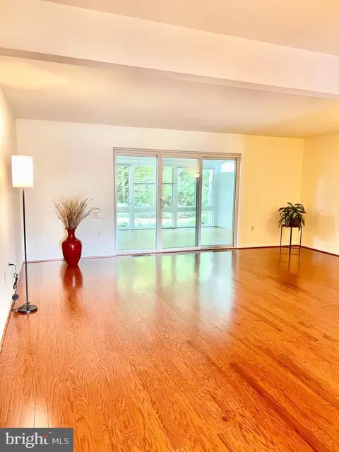Living - 3458 Chiswick Ct #42-E, Silver Spring, MD 20906 photo 1 of 1