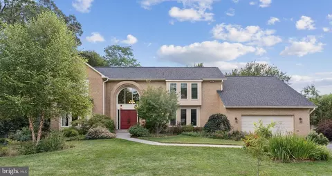 9817 Conestoga Way, Potomac, MD 20854