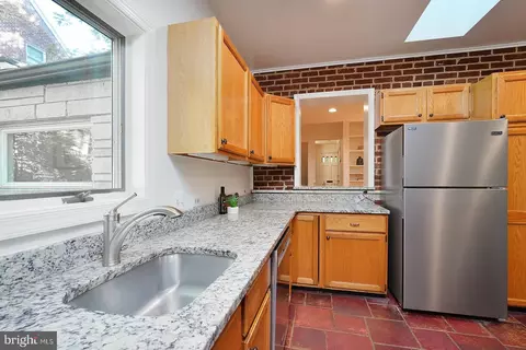 302 Windsor St, Silver Spring, MD 20910 photo 12