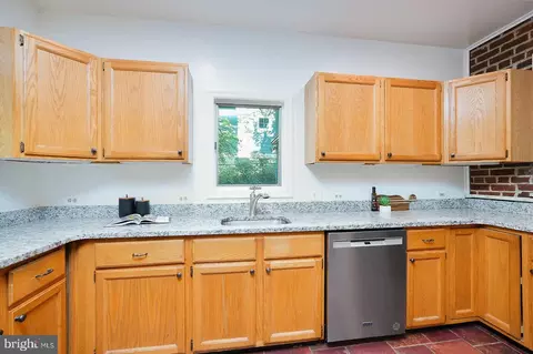302 Windsor St, Silver Spring, MD 20910 photo 11