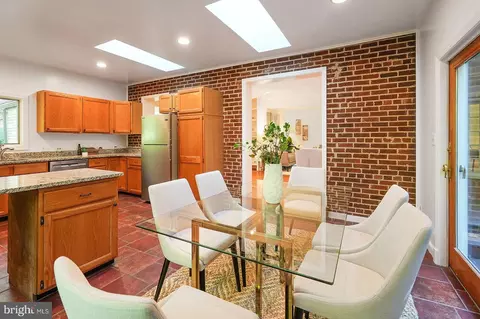 302 Windsor St, Silver Spring, MD 20910 photo 14