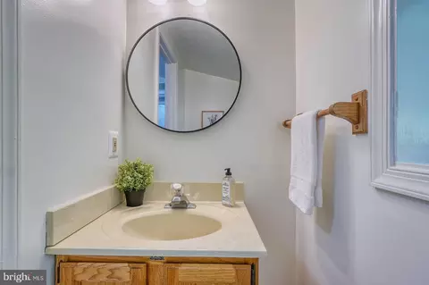 302 Windsor St, Silver Spring, MD 20910 photo 18