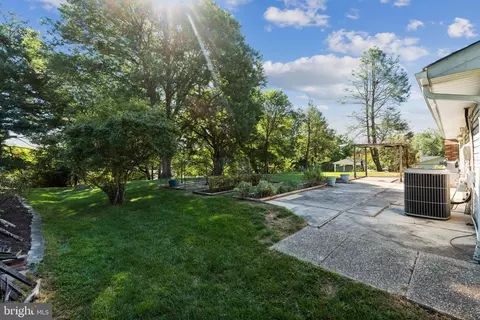 14009 Burning Bush Ln, Silver Spring, MD 20906 photo 25