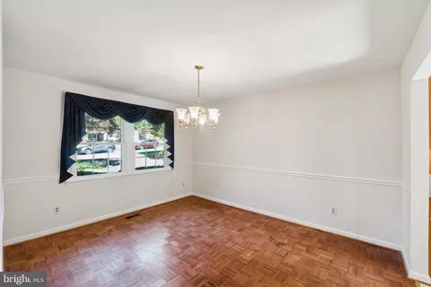 14009 Burning Bush Ln, Silver Spring, MD 20906 photo 11