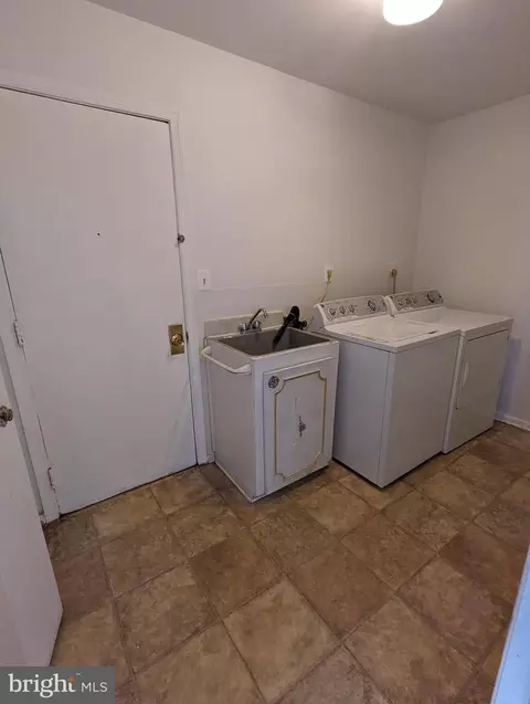 14112 Rippling Brook Dr, Silver Spring, MD 20906 photo 14