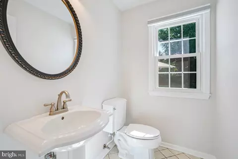 Bath - 14701 Native Dancer Rd, North Potomac, MD 20878 photo 1 of 4
