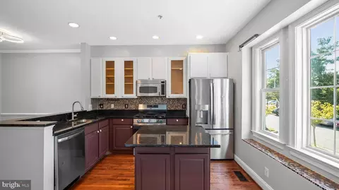 Kitchen - 709 Glouster Knoll Dr, Silver Spring, MD 20901 photo 1 of 2