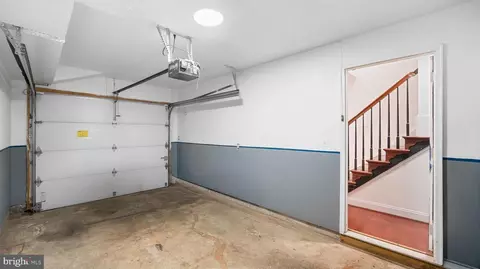 Entry Way - 709 Glouster Knoll Dr, Silver Spring, MD 20901 photo 9 of 9