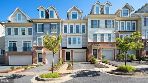 709 Glouster Knoll Dr, Silver Spring, MD 20901