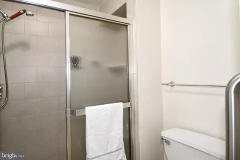 Bath - 3500 Forest Edge Dr #15-2E, Silver Spring, MD 20906 photo 2 of 3