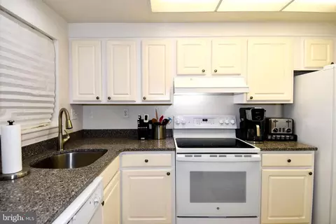 3500 Forest Edge Dr #15-2E, Silver Spring, MD 20906