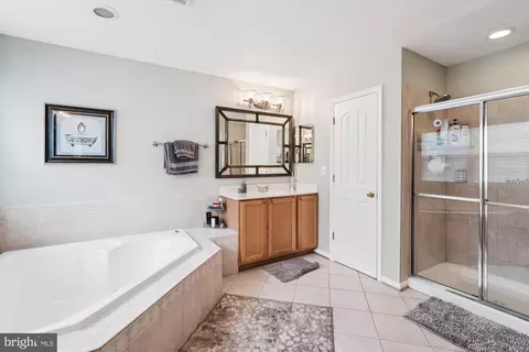 Bath - 18526 Rushbrooke Dr, Olney, MD 20832 photo 1 of 8