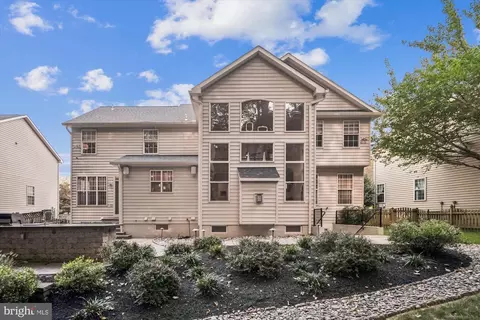 Exterior - 18526 Rushbrooke Dr, Olney, MD 20832 photo 13 of 14
