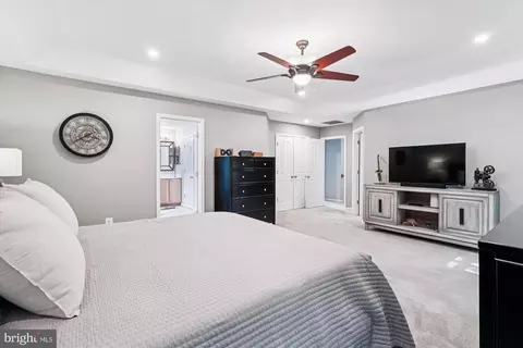 Bedroom - 18526 Rushbrooke Dr, Olney, MD 20832 photo 2 of 11