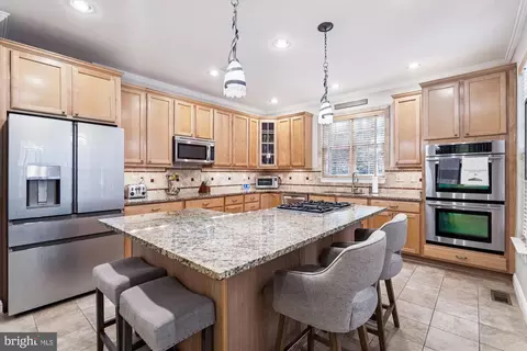 Kitchen - 18526 Rushbrooke Dr, Olney, MD 20832 photo 5 of 5