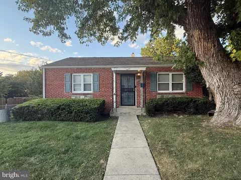 4301 Brookfield Dr, Kensington, MD 20895