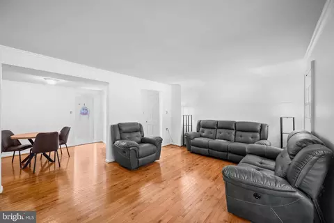 14640 Tynewick Ter #3, Silver Spring, MD 20906 photo 3