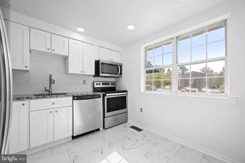 14640 Tynewick Ter #3, Silver Spring, MD 20906 photo 9
