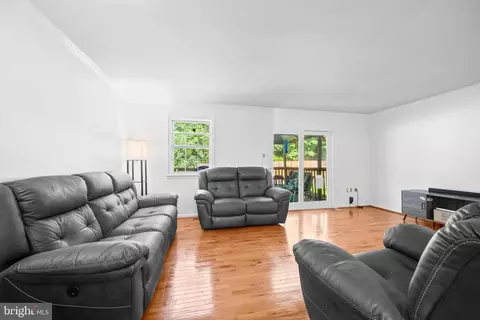 14640 Tynewick Ter #3, Silver Spring, MD 20906 photo 4