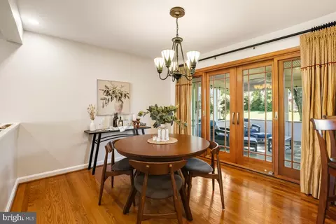 Dining - 418 Neale Ct, Silver Spring, MD 20901 photo 1 of 2