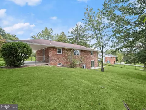 Exterior - 3025 Red Lion Ln, Silver Spring, MD 20904 photo 3 of 7