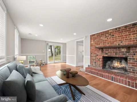 Living - 3025 Red Lion Ln, Silver Spring, MD 20904 photo 5 of 7