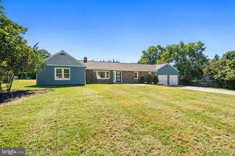 14711 Carson Dr, Burtonsville, MD 20866
