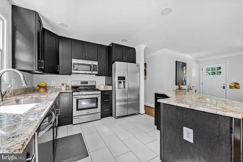 9805 Gardiner Ave, Silver Spring, MD 20902 photo 9