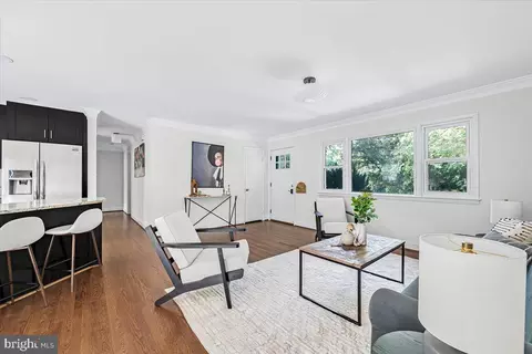 9805 Gardiner Ave, Silver Spring, MD 20902 photo 5