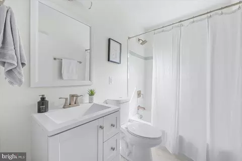 9805 Gardiner Ave, Silver Spring, MD 20902 photo 26