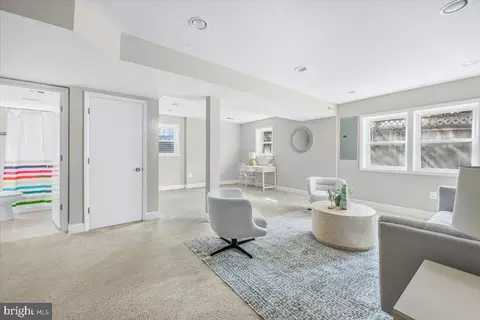 9805 Gardiner Ave, Silver Spring, MD 20902 photo 20