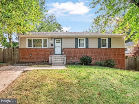 9805 Gardiner Ave, Silver Spring, MD 20902