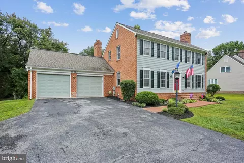 17624 Longdraft Rd, Gaithersburg, MD 20878 photo 2